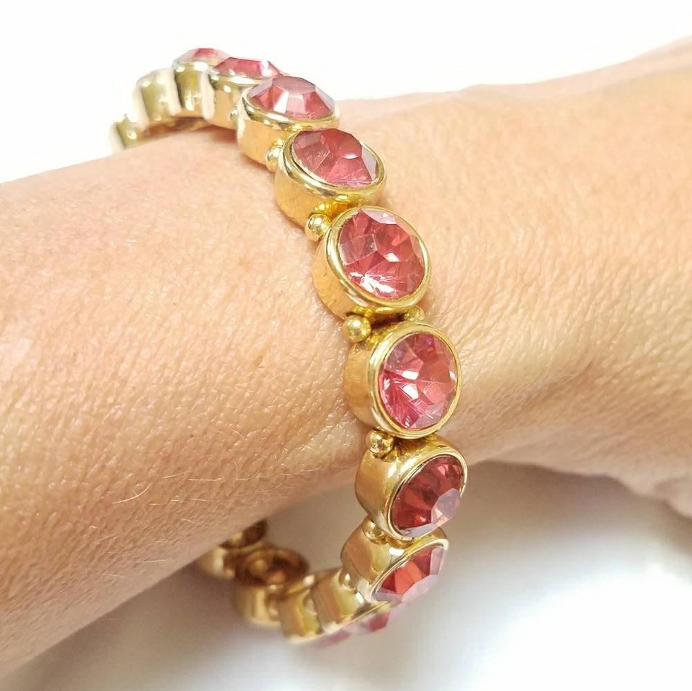 Goldtone Pink Glass Stone Stretch Bracelet